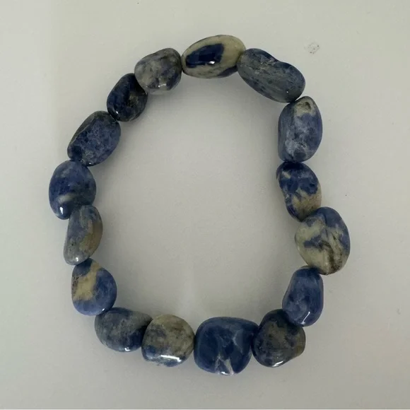 Sodalite bracelet healing crystals stretchy blue rock crystal geode natural boho - Picture 6 of 6